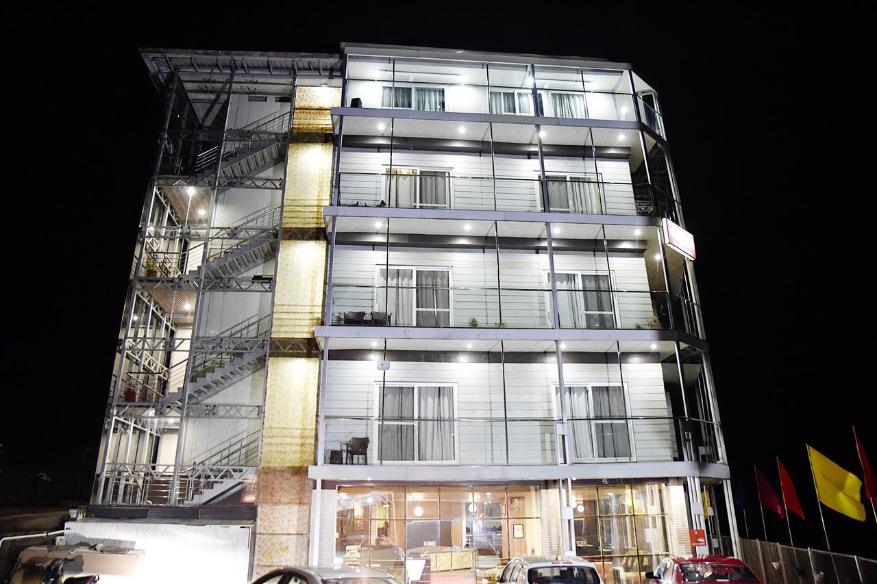 Hotel Vakratunda 3*