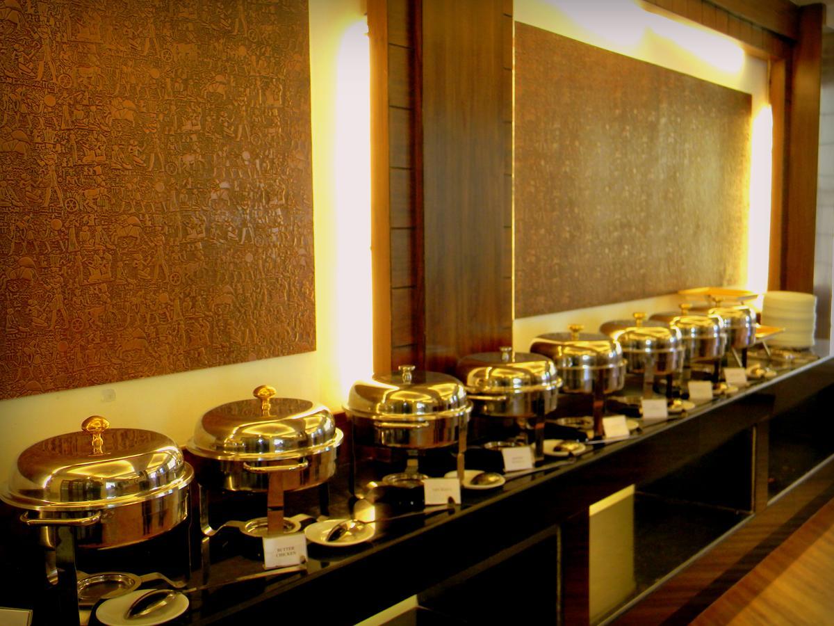 Hotel Centre Point 3*