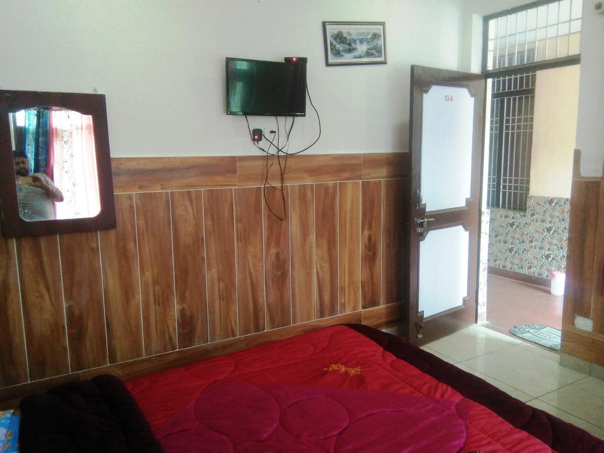 Hotel Royal Taj *
