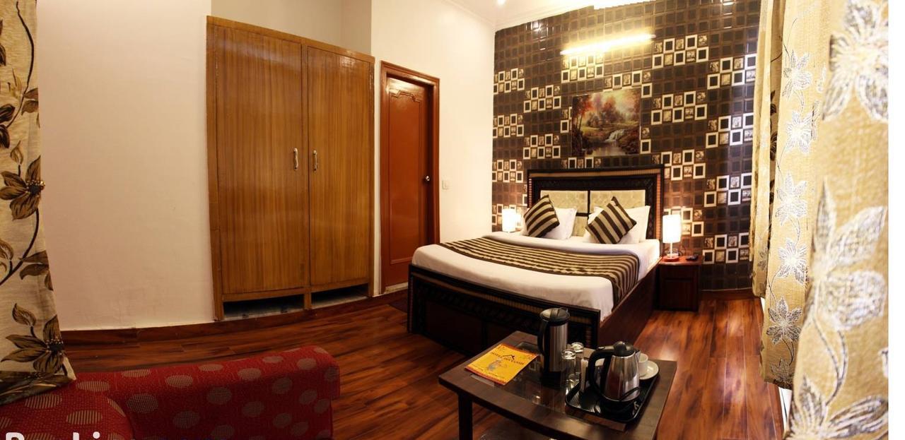 Hotel Divyansh