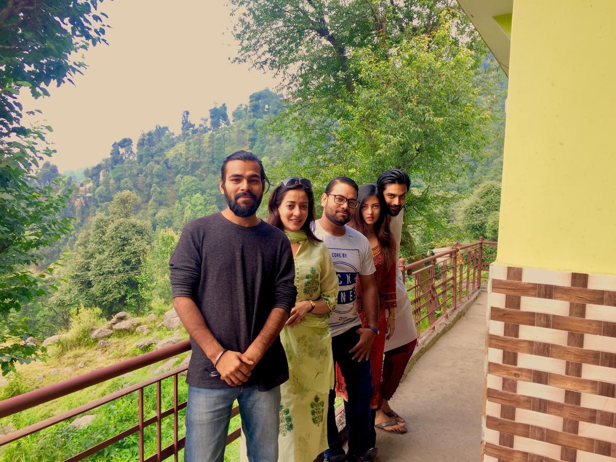 The Unmad, Dharamkot 2*