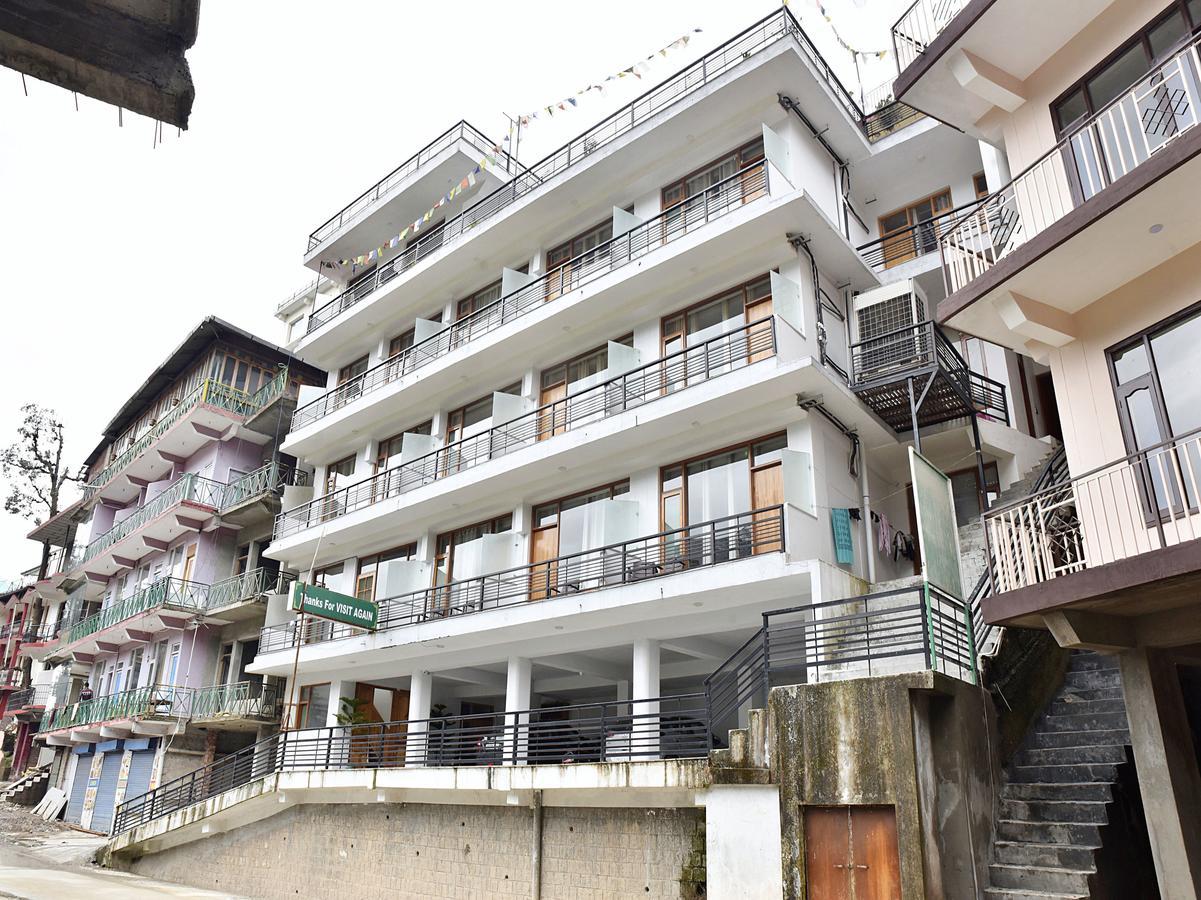 Oyo 6962 Wood Castle Dharamshala