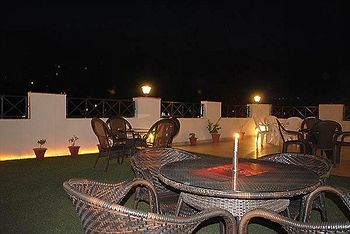 Treebo Trend Gk Conifer Hotel