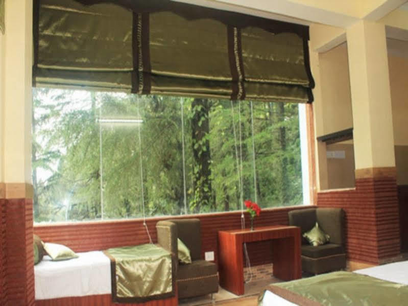 Gandhi's Paradise Hotel 3*