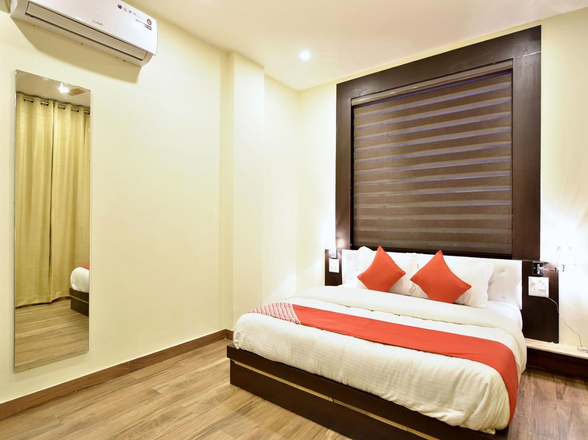 Hotel Oyo 12770 Mirage Residency 3*