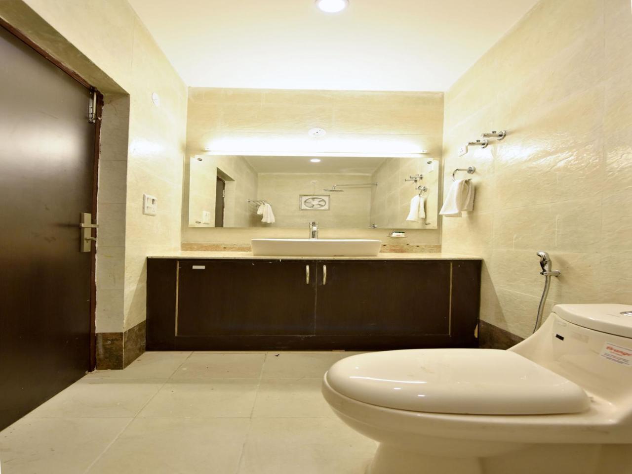 Oyo 12770 Mirage Residency Hotel Dharamshala
