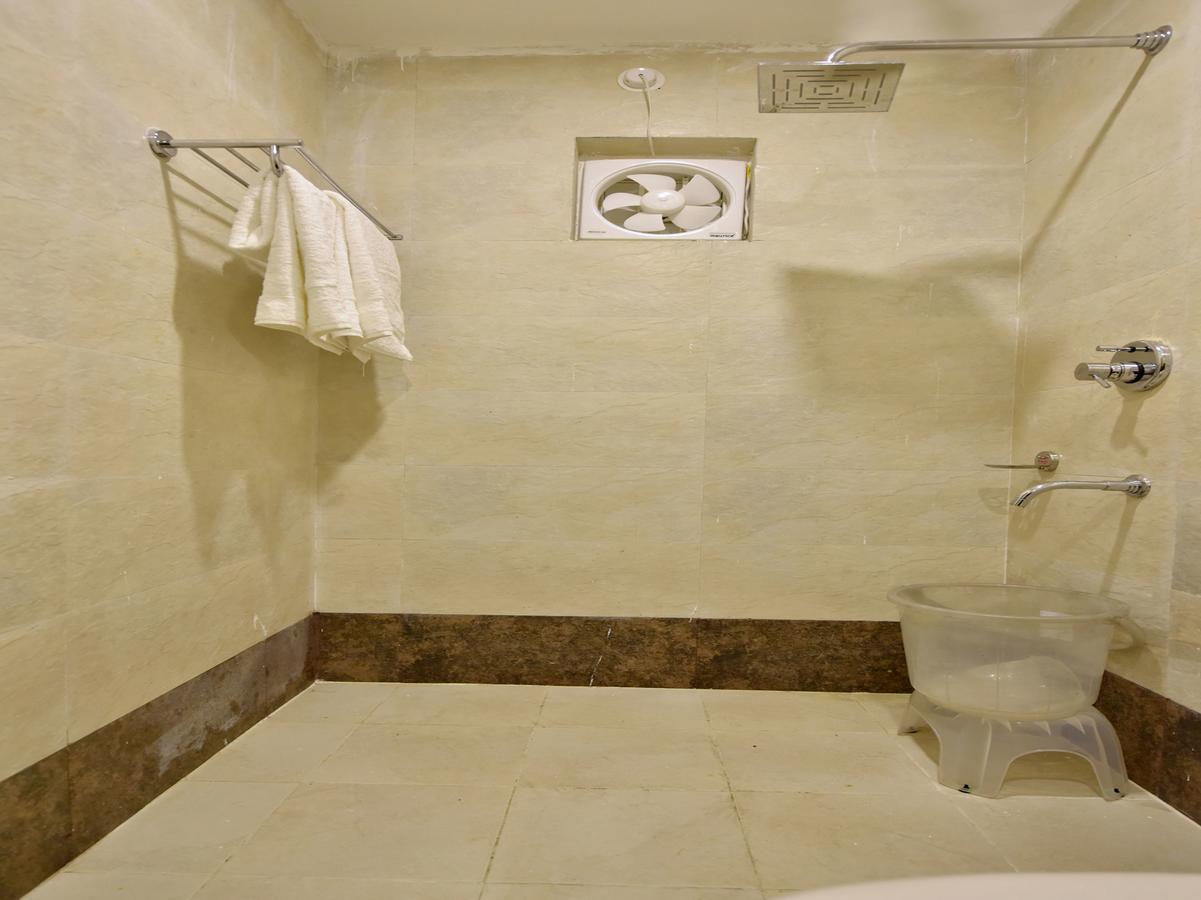 Hotel Oyo 12770 Mirage Residency 3*