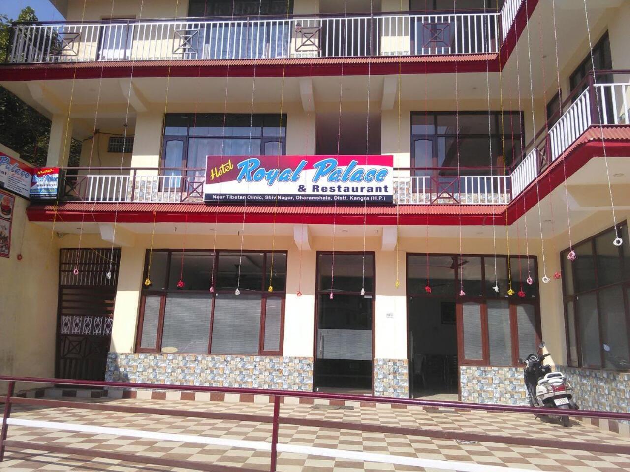 Hotel Royal Taj *