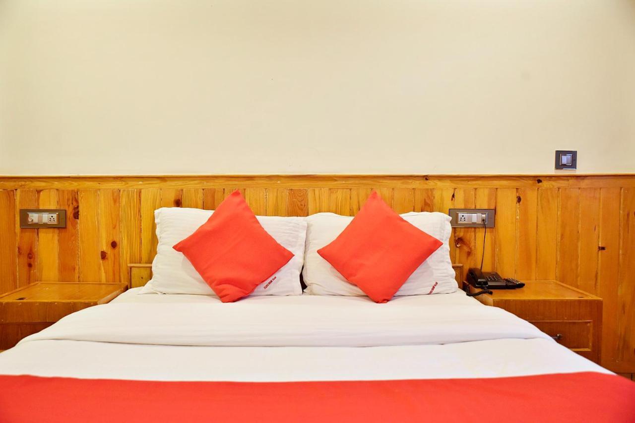 Hotel Oyo 6962 Wood Castle