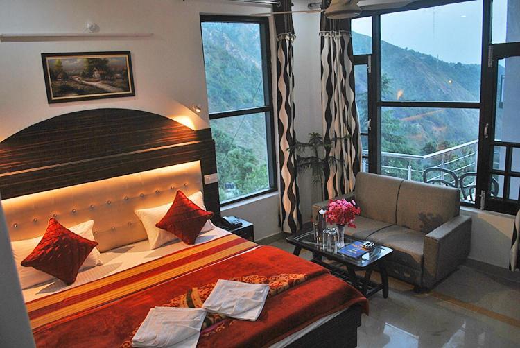 Raja's Palace Hotel 3*