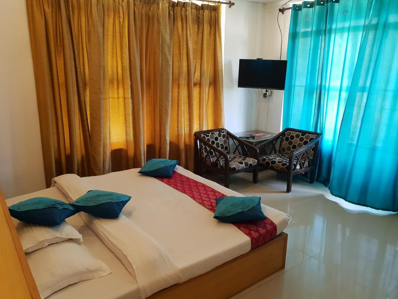 Anupam Resorts Hotel 3*