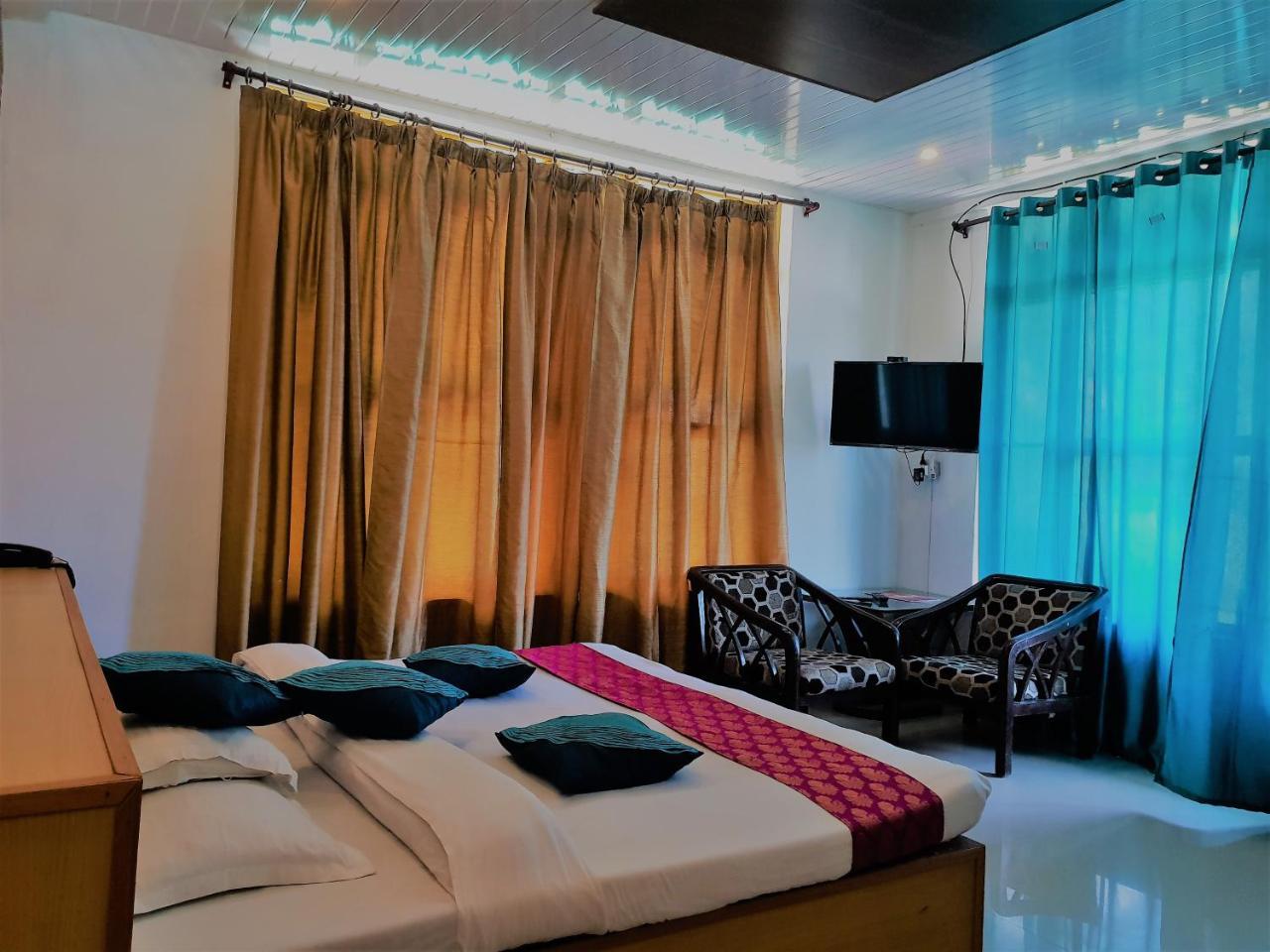 Anupam Resorts Hotel 3*