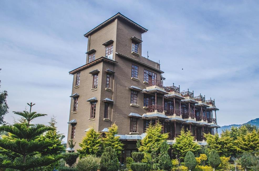 Blossoms Village Resort