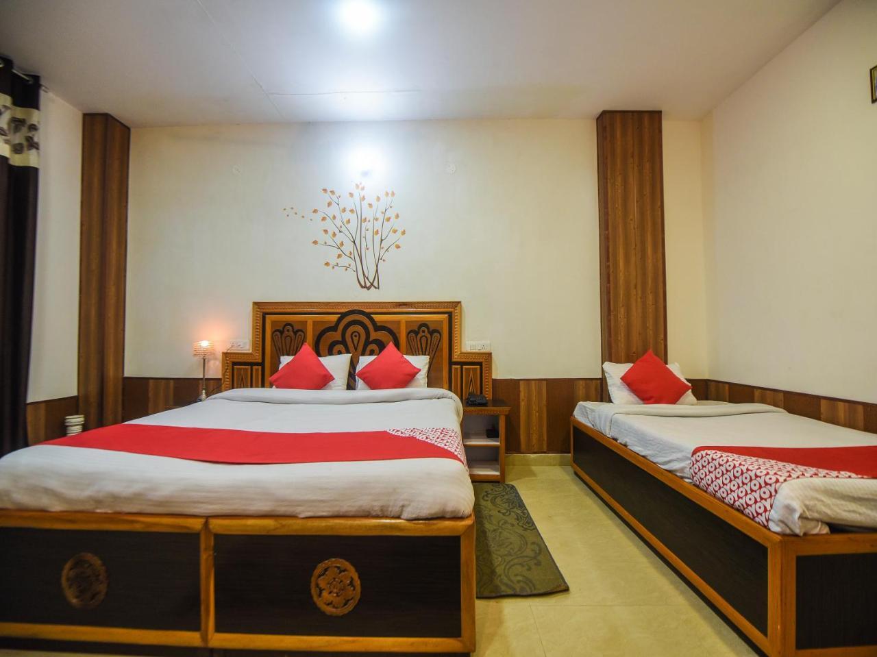 Oyo 8059 Devdar Hotel *
