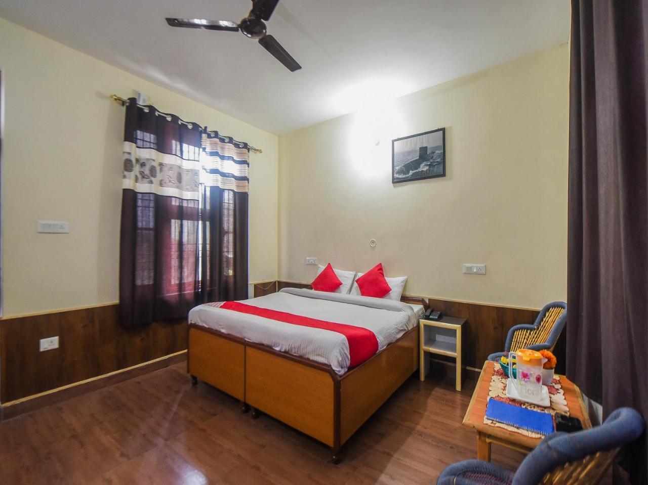 Oyo 8059 Devdar Hotel Dharamshala