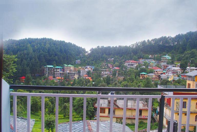 Guest house Mountain And Moon, Dharamkot