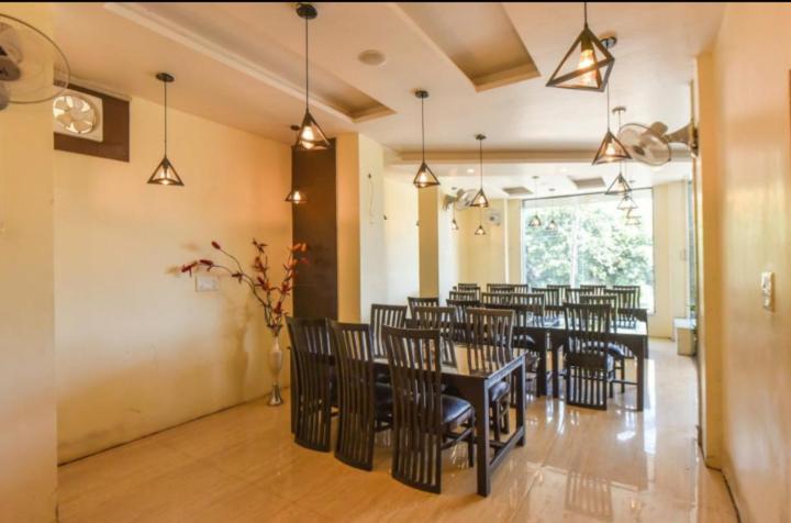 Super Townhouse Hotel Dharamshala