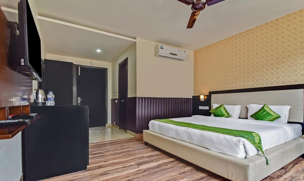 Hotel The Vaikunth 3*