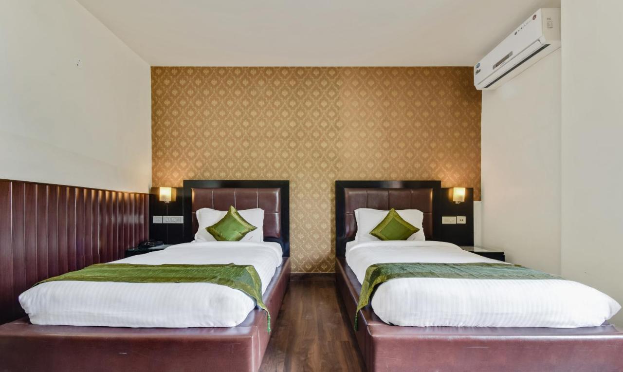 The Vaikunth Hotel