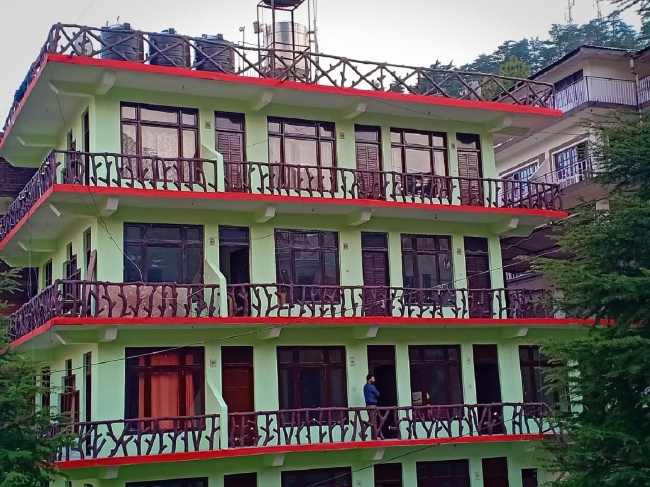 Hotel Pine Spring