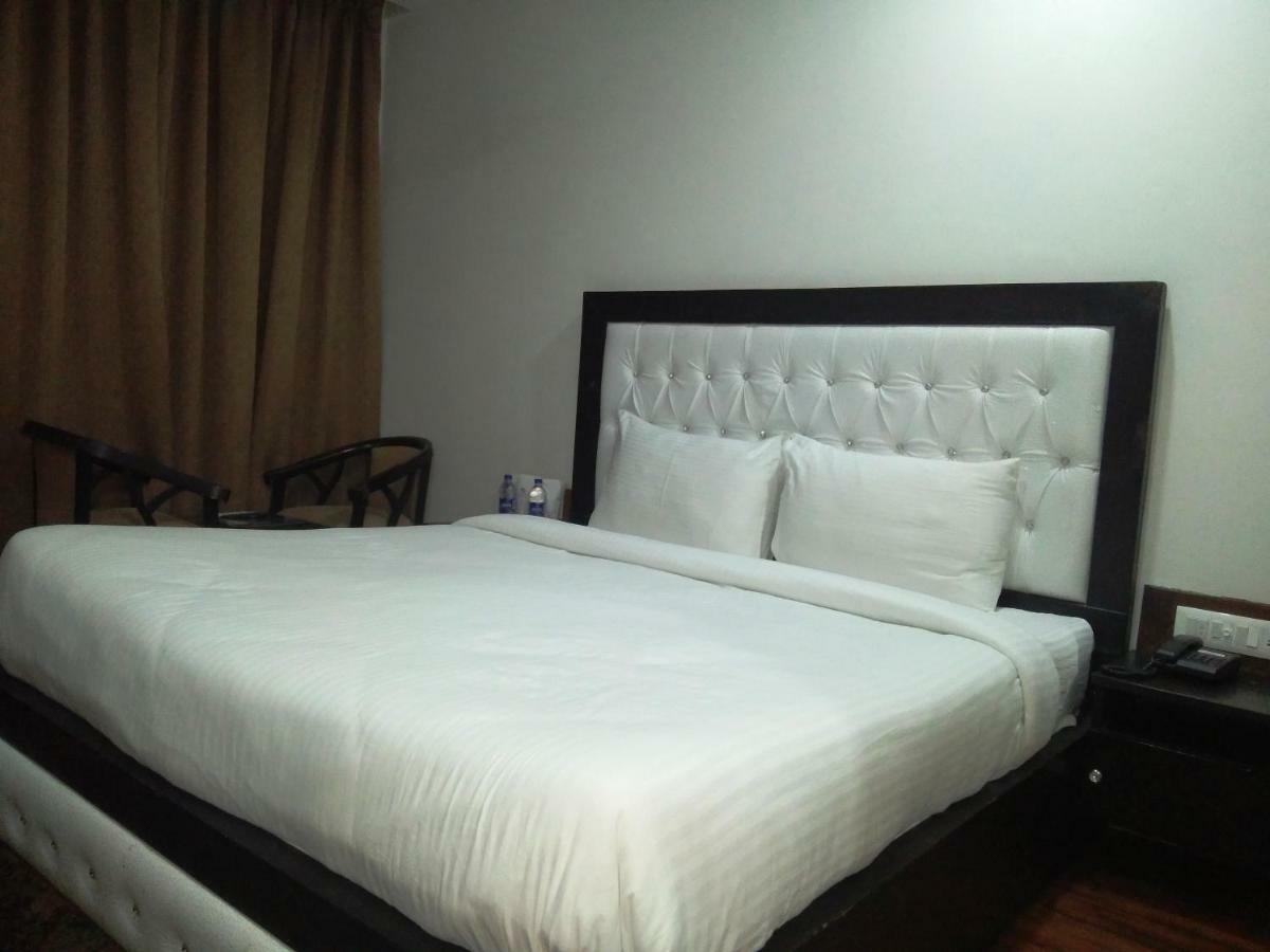 Ak Continental - Mcleodganj