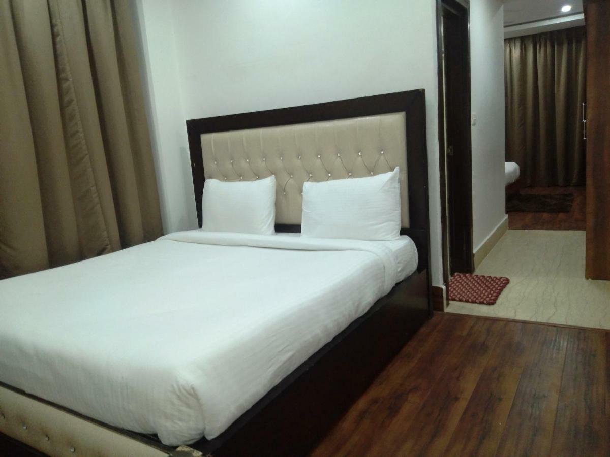 Ak Continental - Mcleodganj