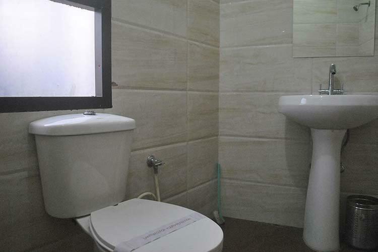 Vijay Palace Hostel Dharamshala
