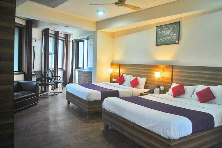 Vijay Palace Hostel
