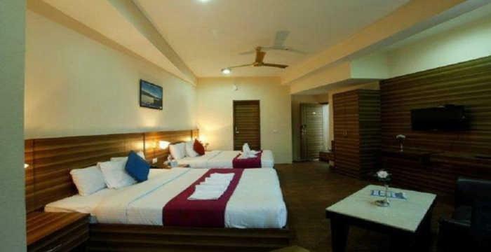 Vijay Palace Hostel Dharamshala