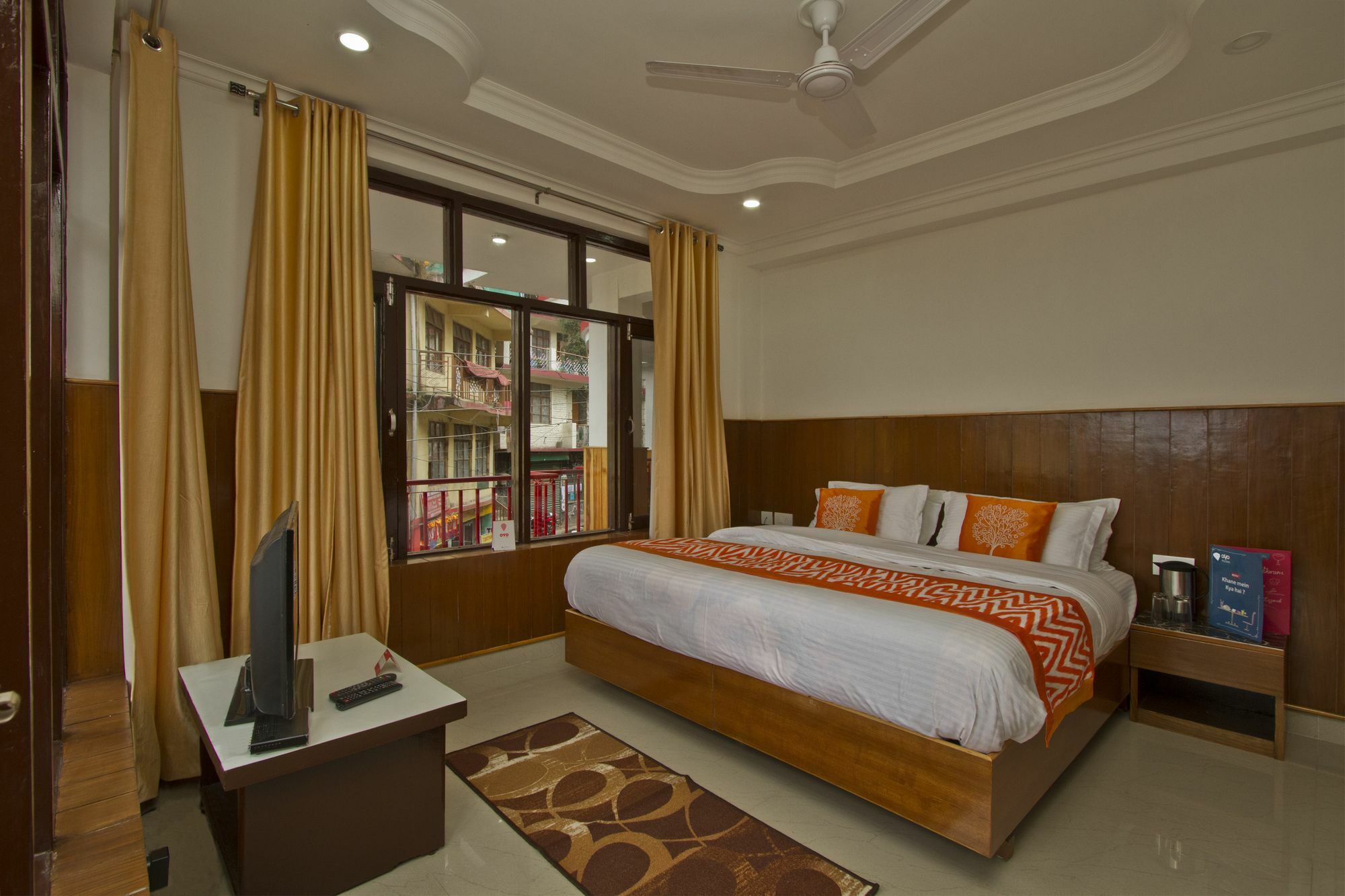 Oyo 8455 Akash Hotel