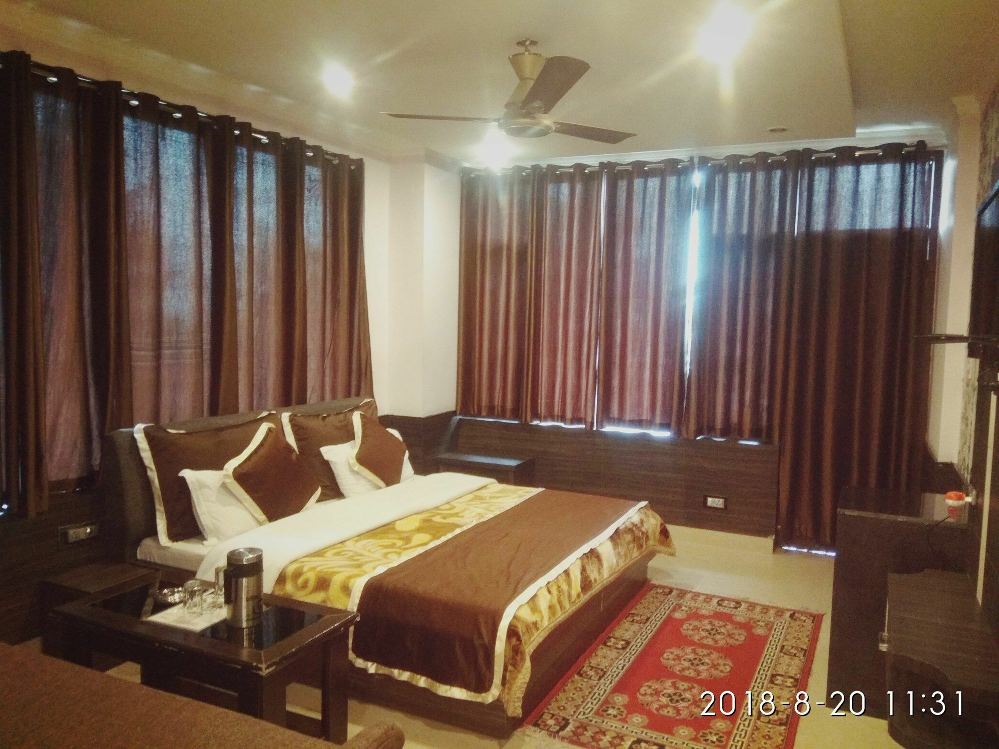 Hotel Hill, Near Mall Road, Mcleodganj# Parking#restaurant 3*