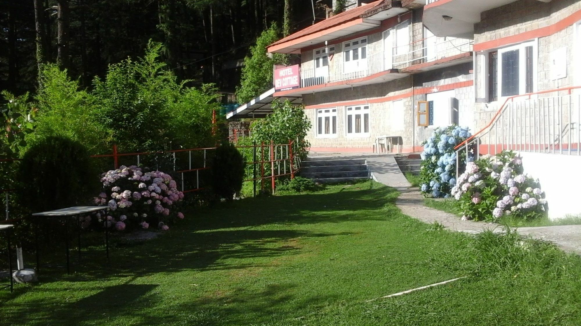 Dev Hotel