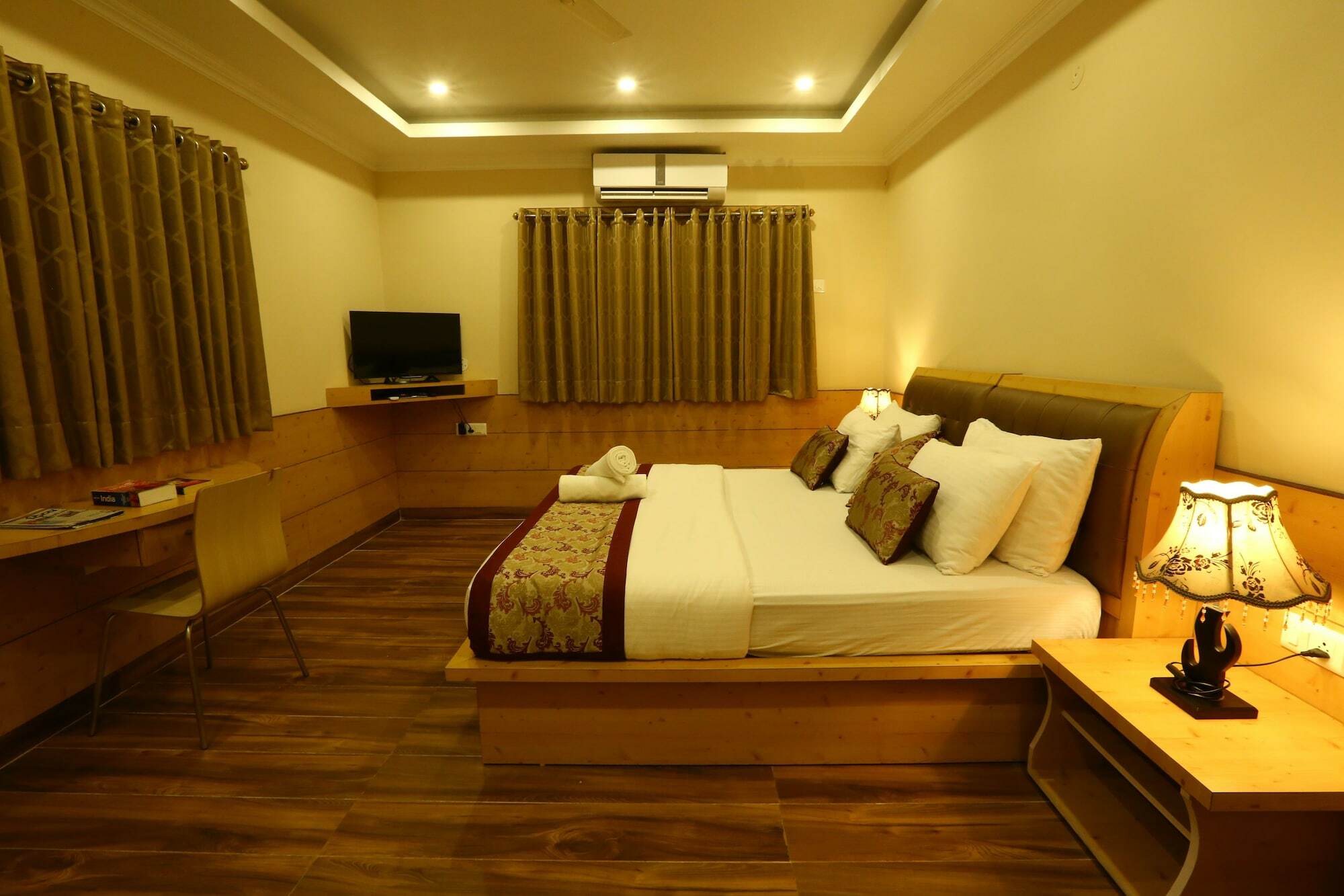 Hotel Quartz Himalayan Brothers Dharamshala