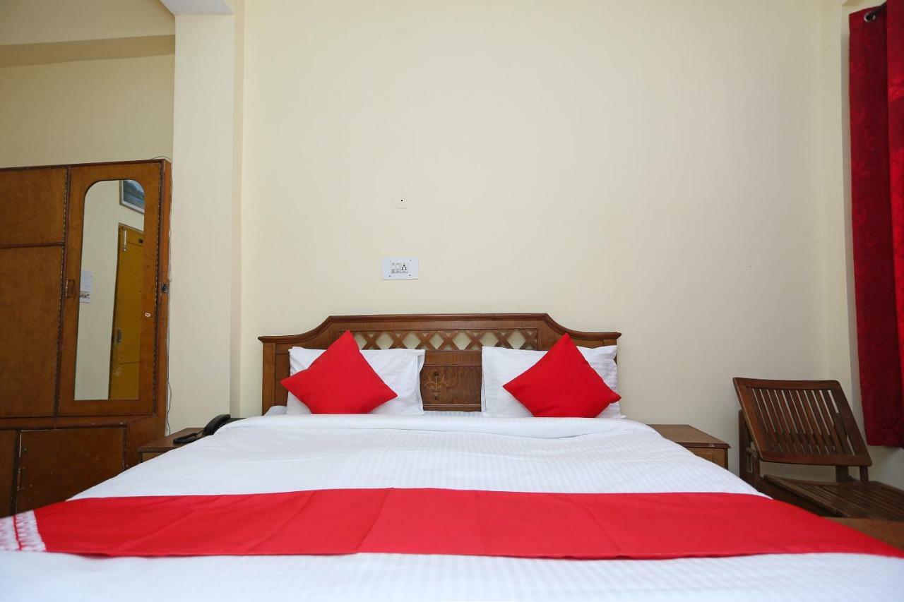 Hotel Oyo 29115 Midway 3*
