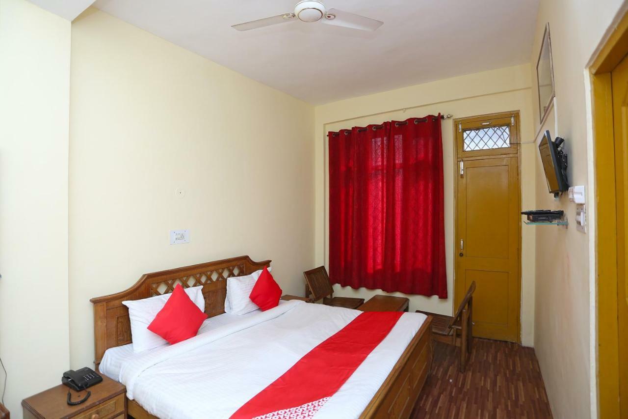 Oyo 29115 Midway Hotel 3*