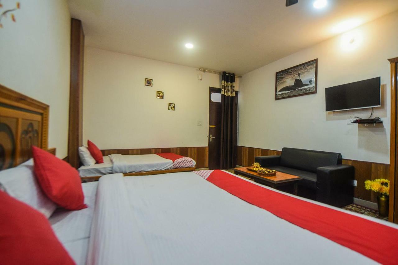 Oyo 8059 Devdar Hotel *
