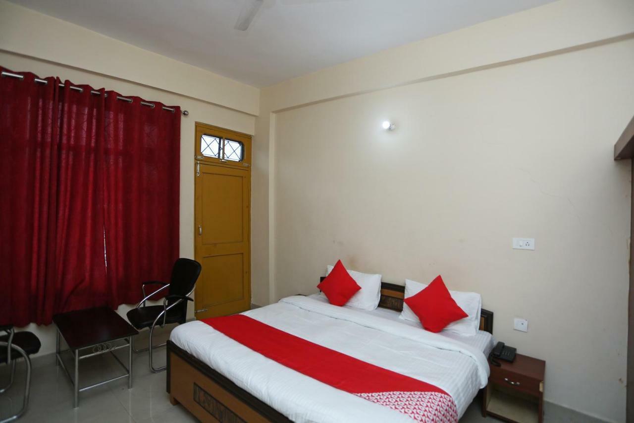 Oyo 29115 Midway Hotel