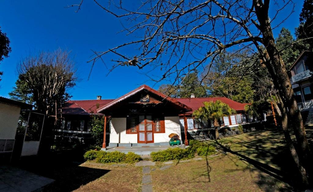 Clouds End Villa, A Heritage Home Stay, 10 Mins From Mcleodganj Hotel