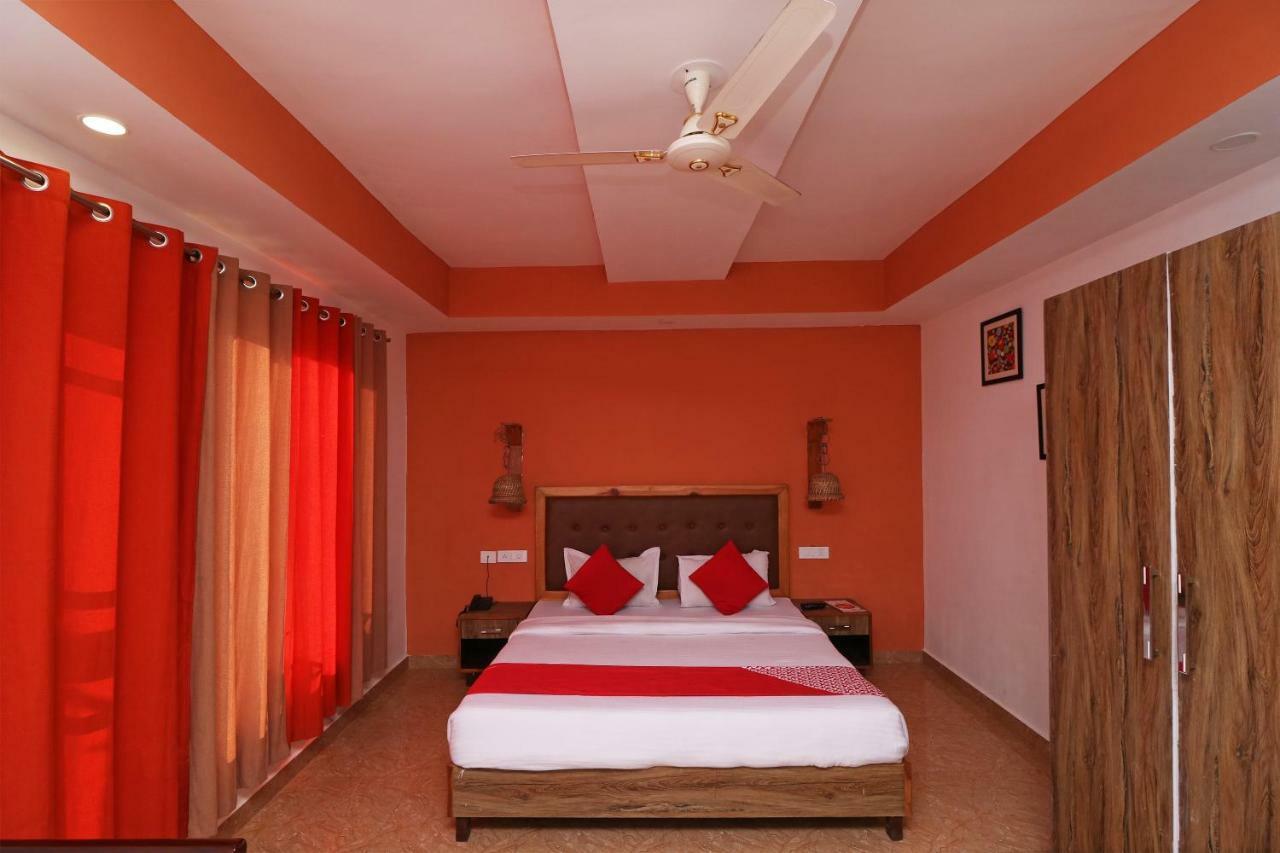 Hotel Capital O 4079 Nandini 3*