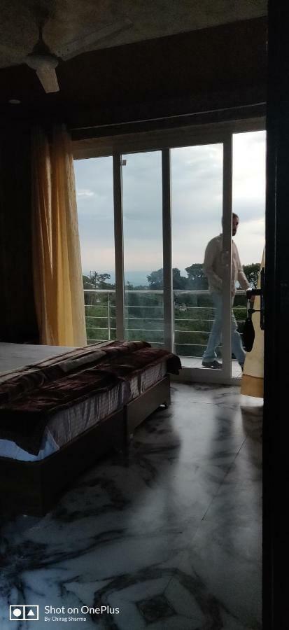 Himalayan Musaafir & Restaurant Guest house Dharamshala