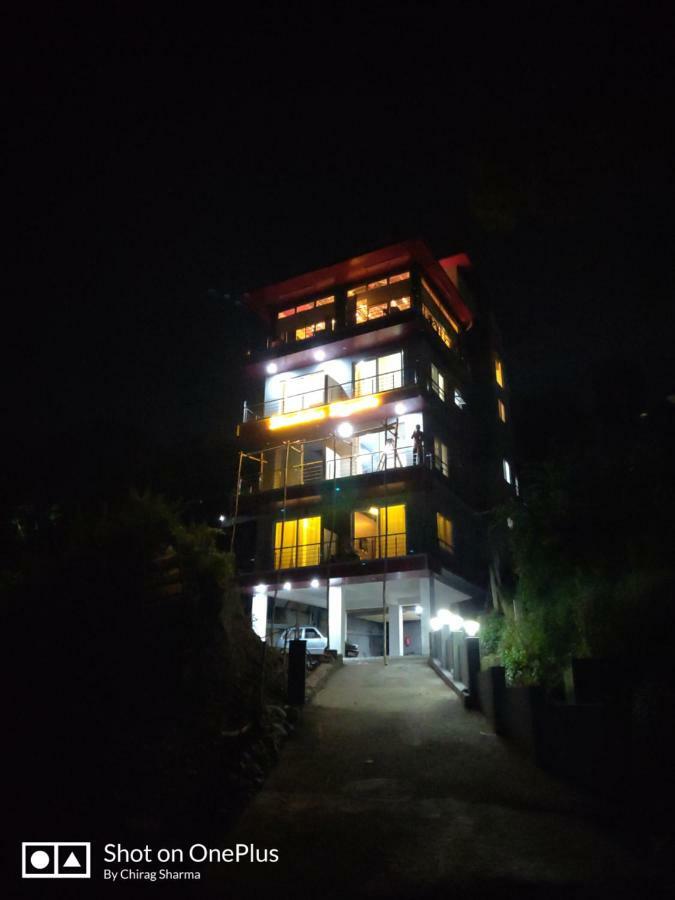 Himalayan Musaafir & Restaurant *