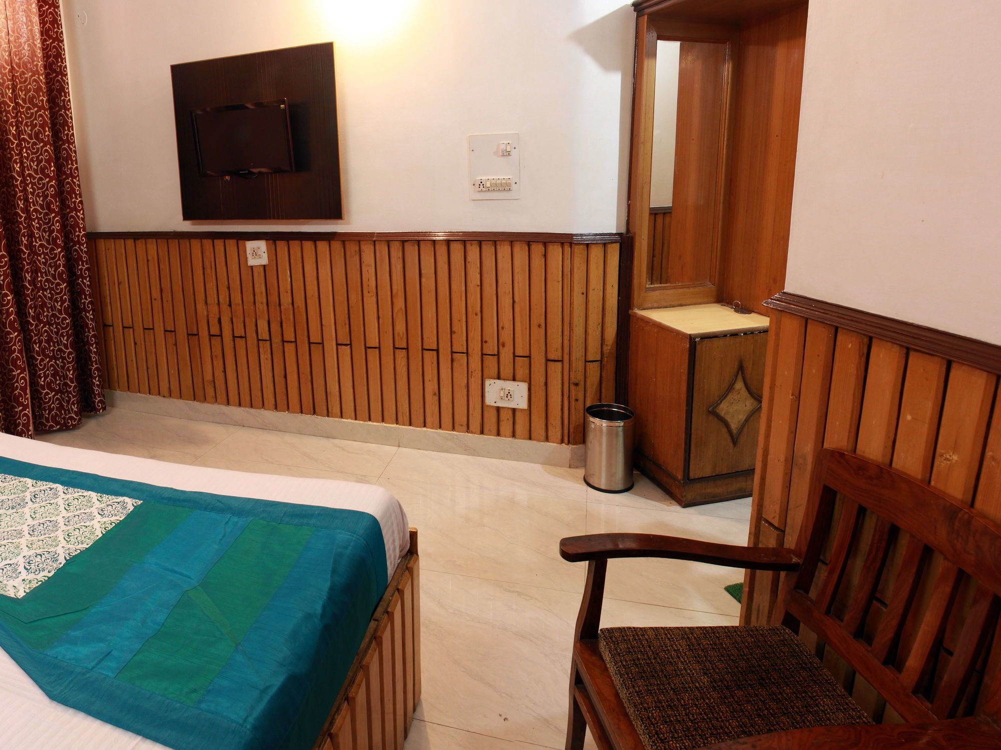 Akashdeep Hotel Dharamshala
