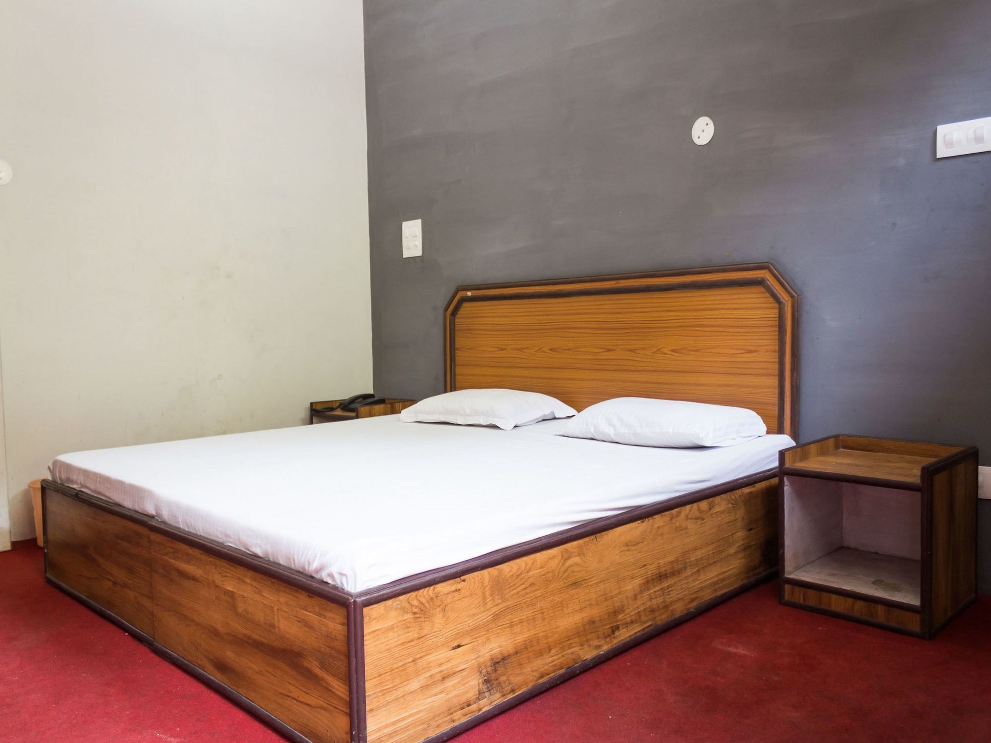 Oyo 13334 Modern Hotel 2*