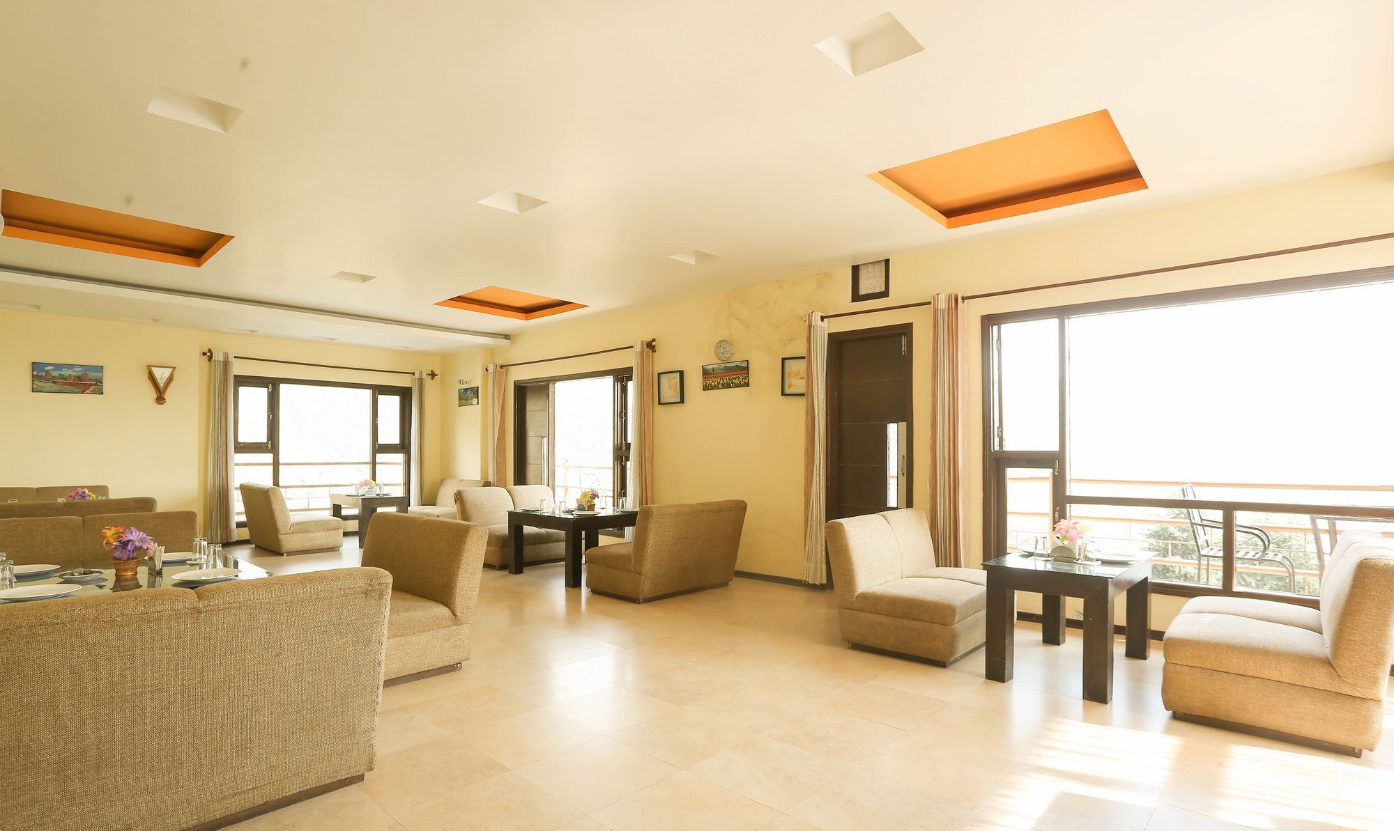 Hotel Moon Walk Residency Dharamshala