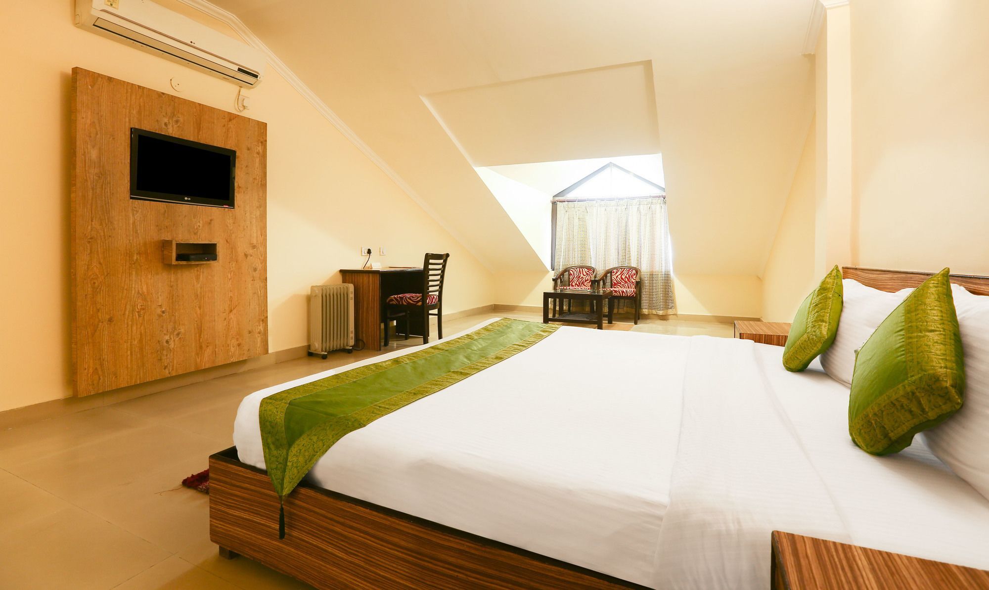 Hotel Treebo Trend Gk Conifer Dharamshala
