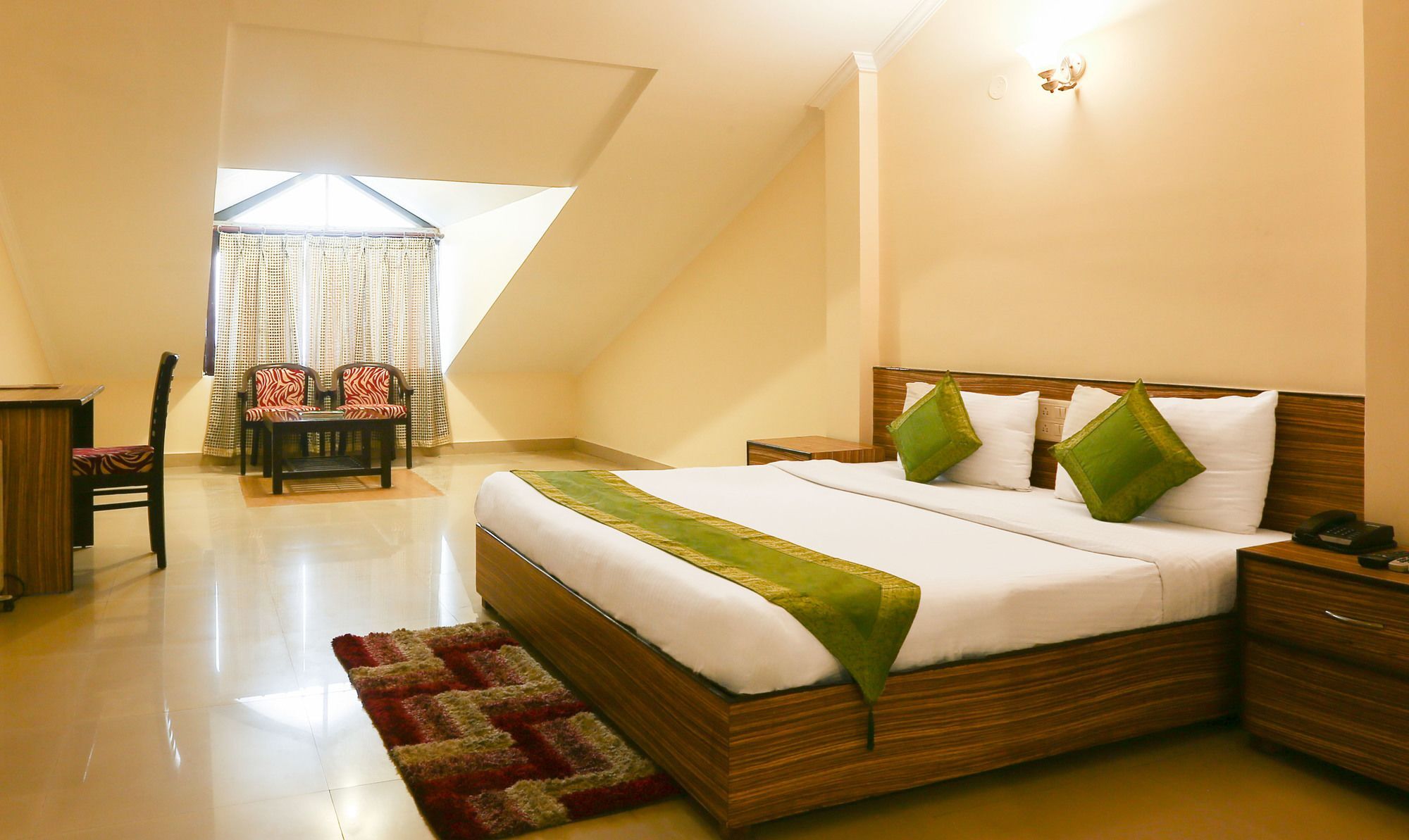 Hotel Treebo Trend Gk Conifer 3*