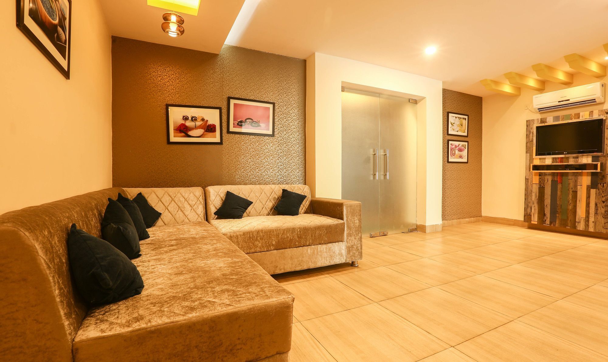 Hotel Treebo Trend Gk Conifer