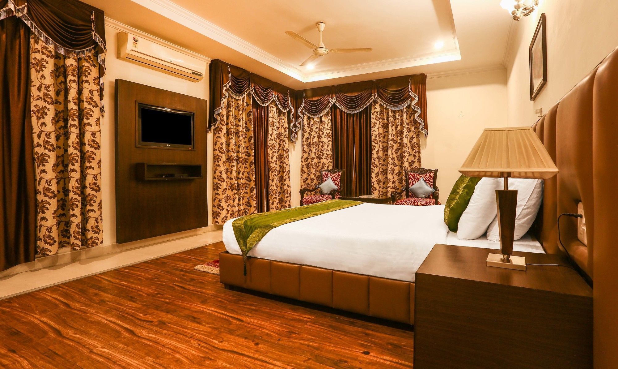 Hotel Treebo Trend Gk Conifer