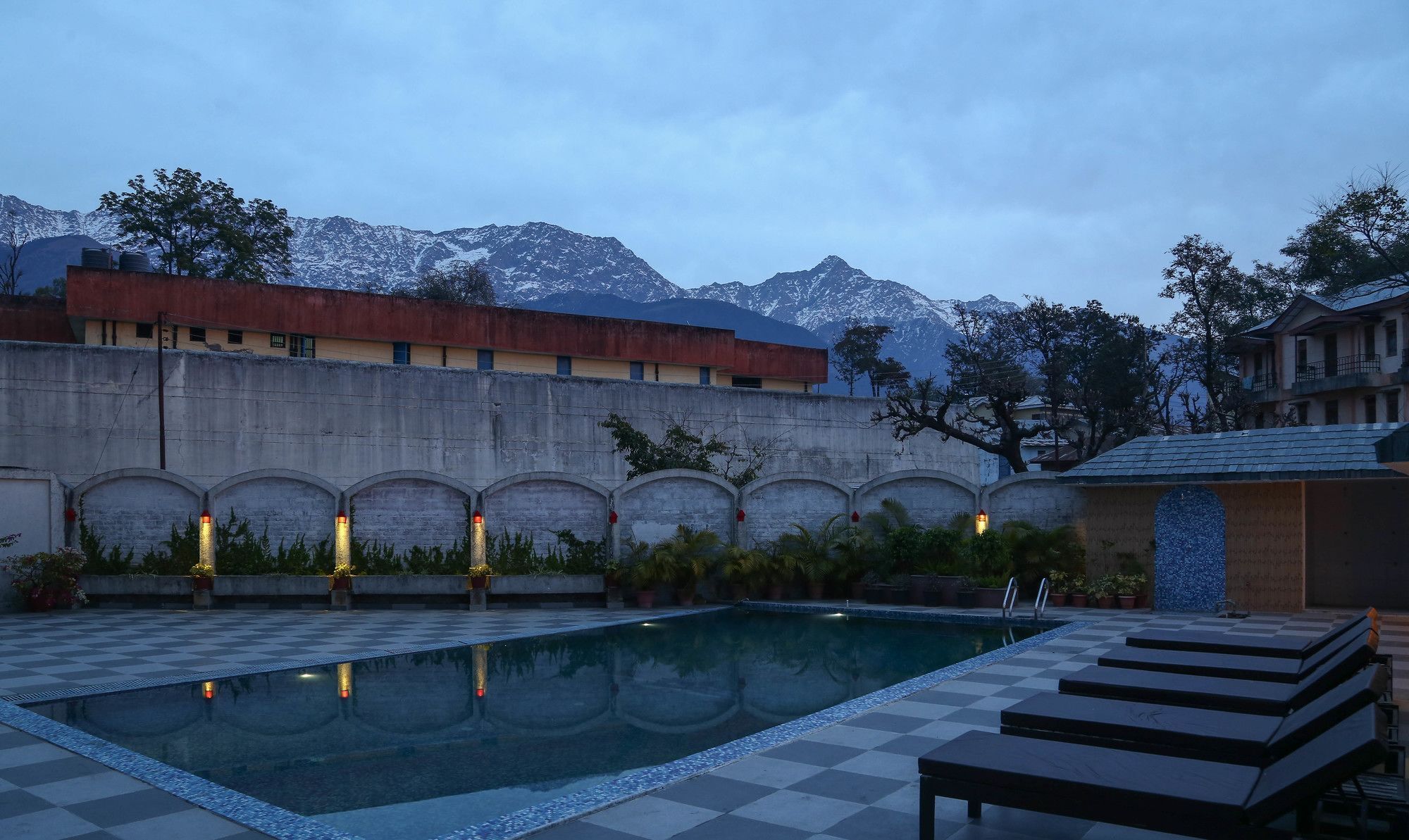 Hotel Treebo Trend Gk Conifer Dharamshala