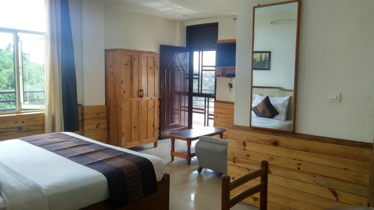 Hotel Highland Village 4*